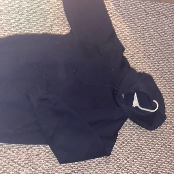 SWEATSHIRT HOODIE CREWNECK PLS READ CAPTION Brandy Melville Nike Abercrombie ZAR - Picture 12 of 16